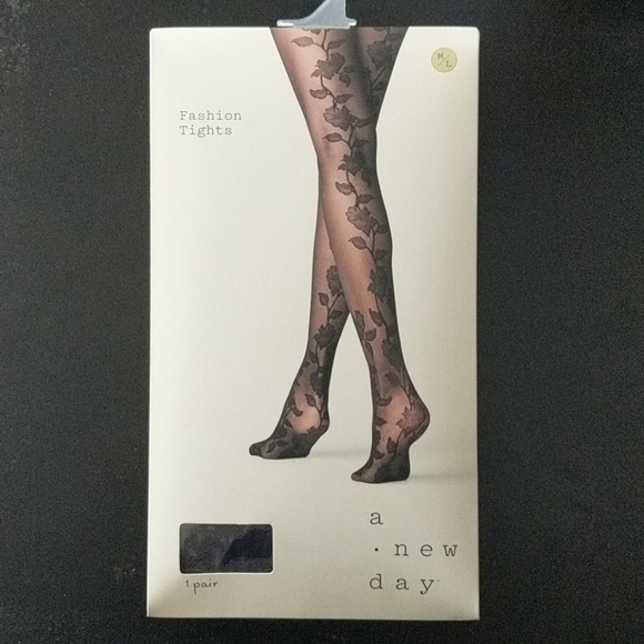 A new day target tights ,, cute floral pattern !!